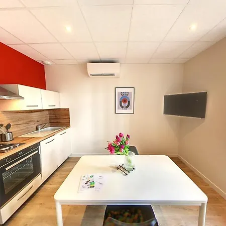 Studio Meuble - Entree Spa Incluse Apartment Bourbon-Lancy Exterior photo
